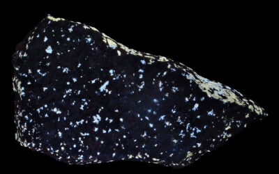 SC1299 – Scheelite from the Strawberry Mine, California, USA