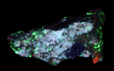 SC1347 – Margasonite & Axinite-Mn from the Franklin Mine, NJ